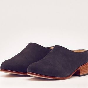 Nisolo Sofia Mule in Indigo